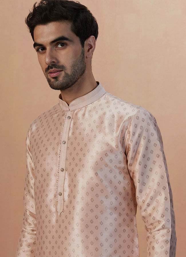 alt message - Manyavar Men Faded Pink Foil Print Kurta Pajama image number 0